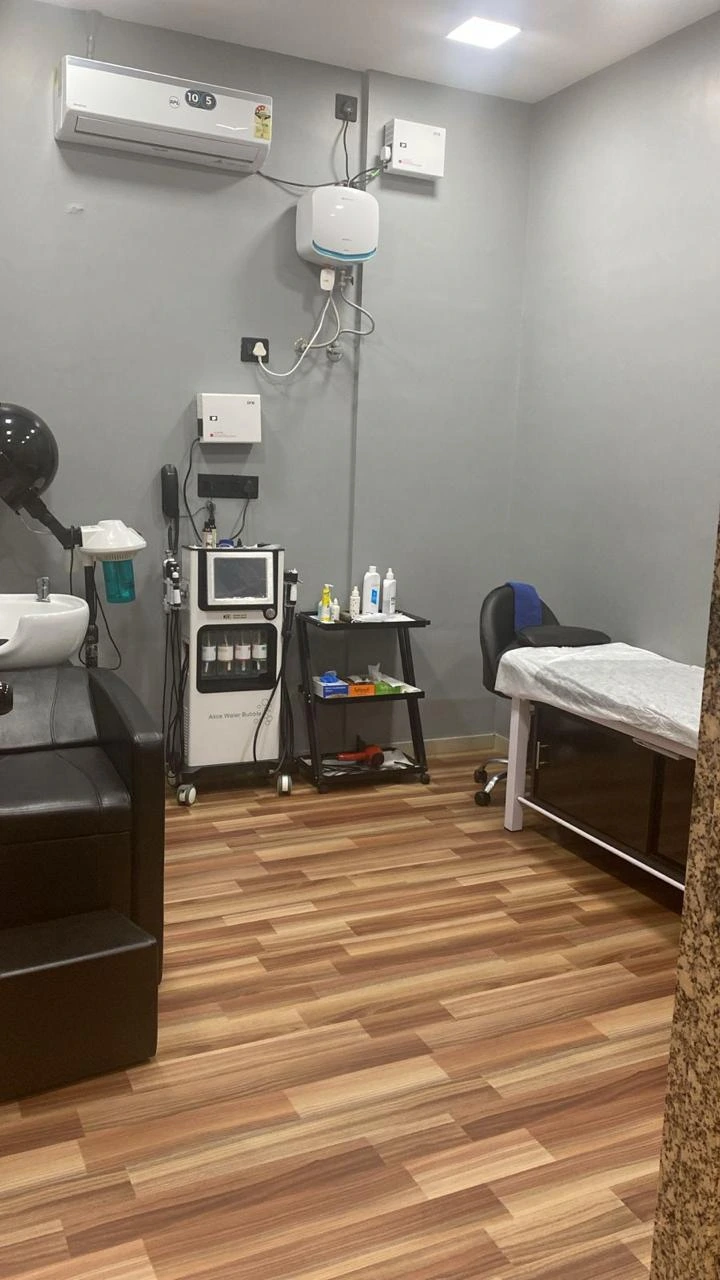 Richfeel Specialized Hair Treatment Room
