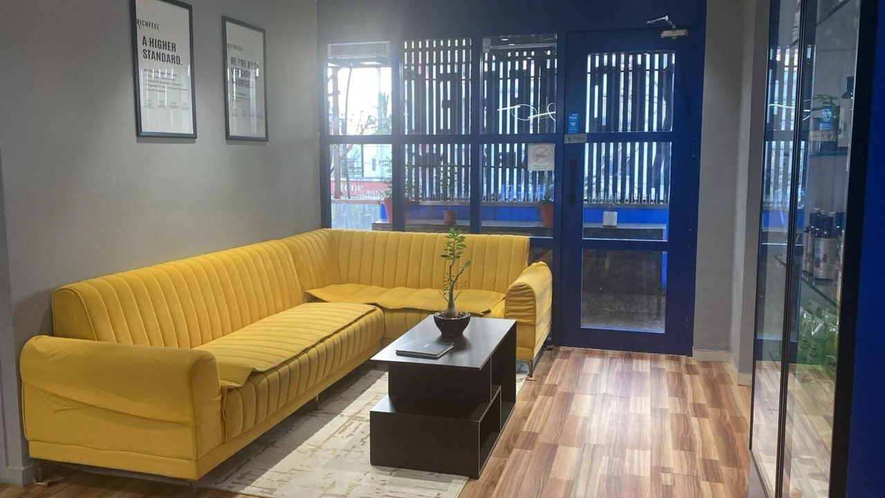 Richfeel Trichology Clinic Executive Reception Lounge